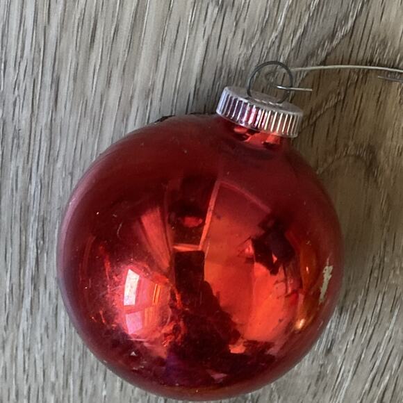 Glass Christmas Ornaments Lot 7 | Box + 6 Yellow & 1 Red Vintage - Picture 12 of 15